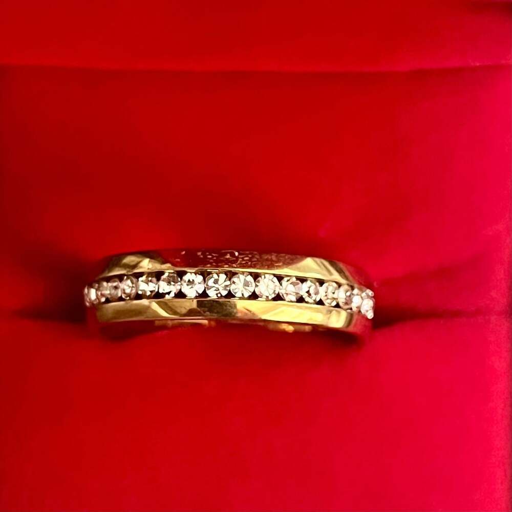 Classic Design Gold Cubic Zirconia Diamond Channel Set 6mm Band Ring Size 12